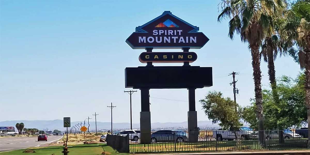 distance from laughlin to spirit mountain casino